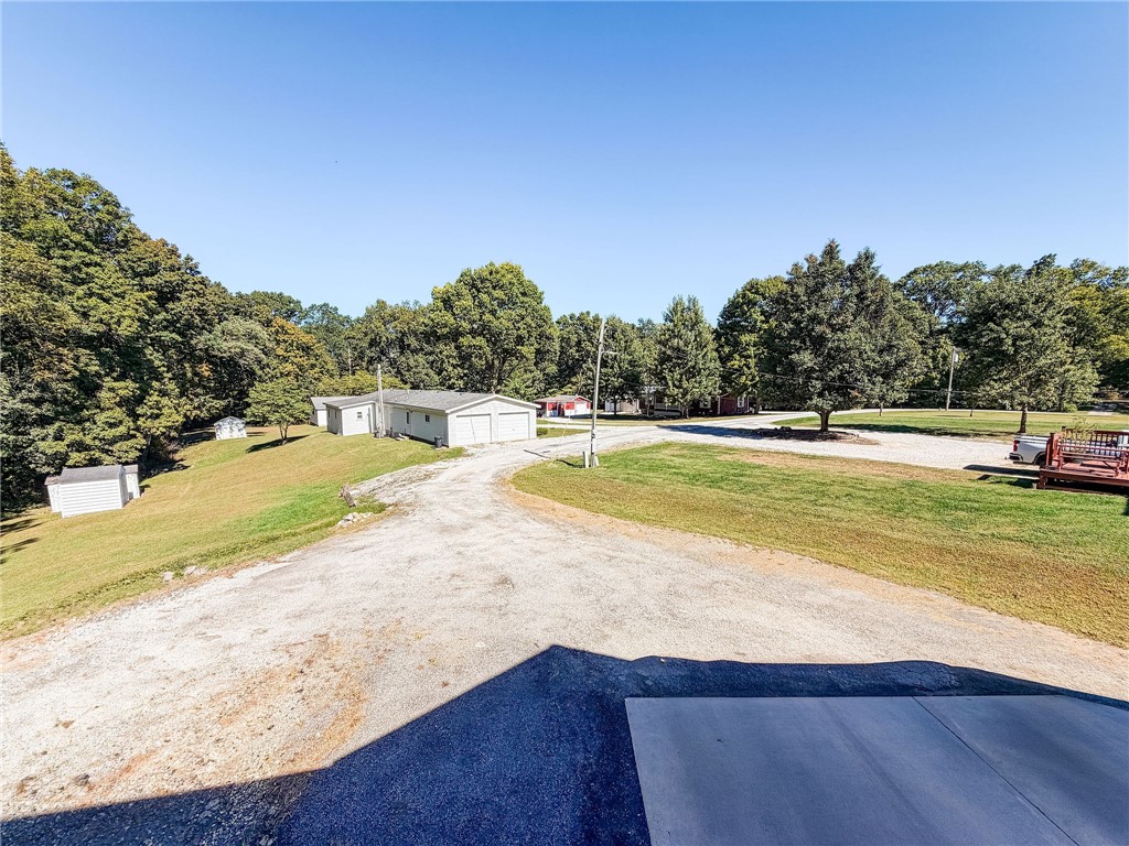 103 E Mountain Street Property Photo 44