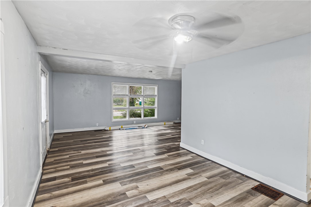 1536 E Division Street Property Photo 5