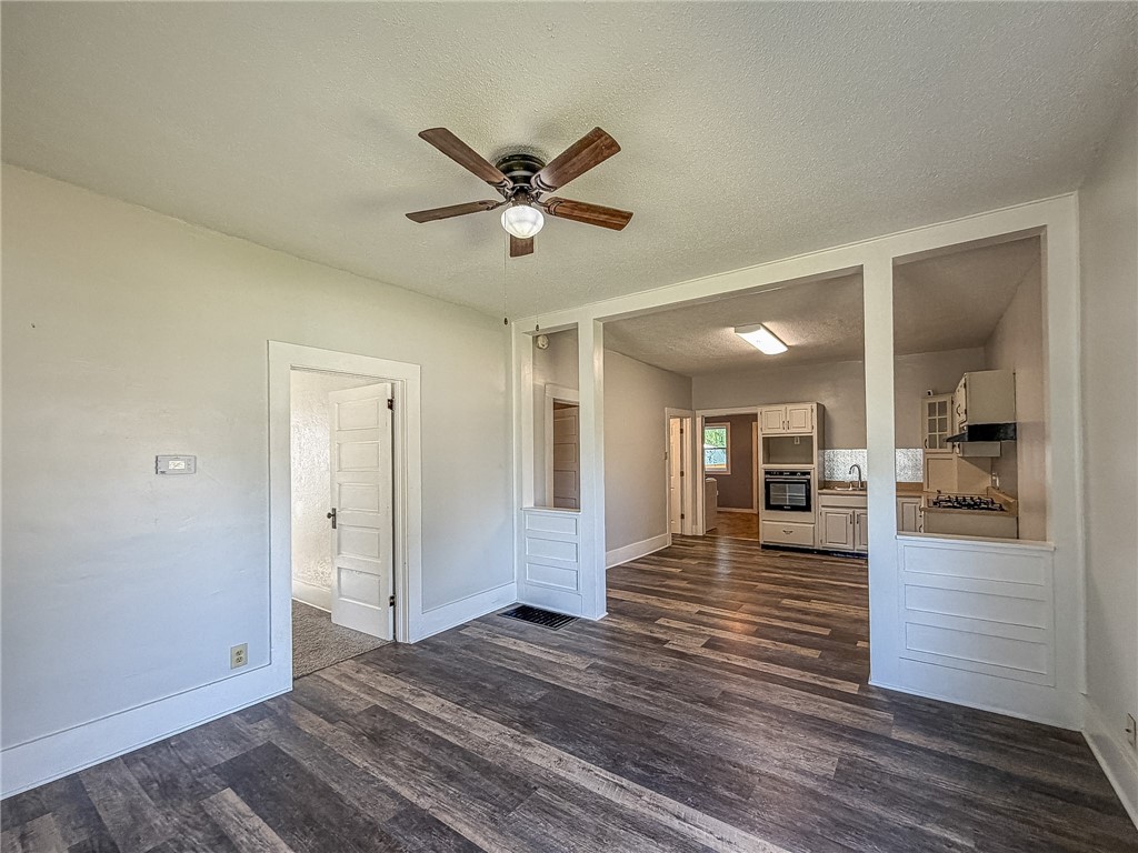 121 High Street Property Photo 7