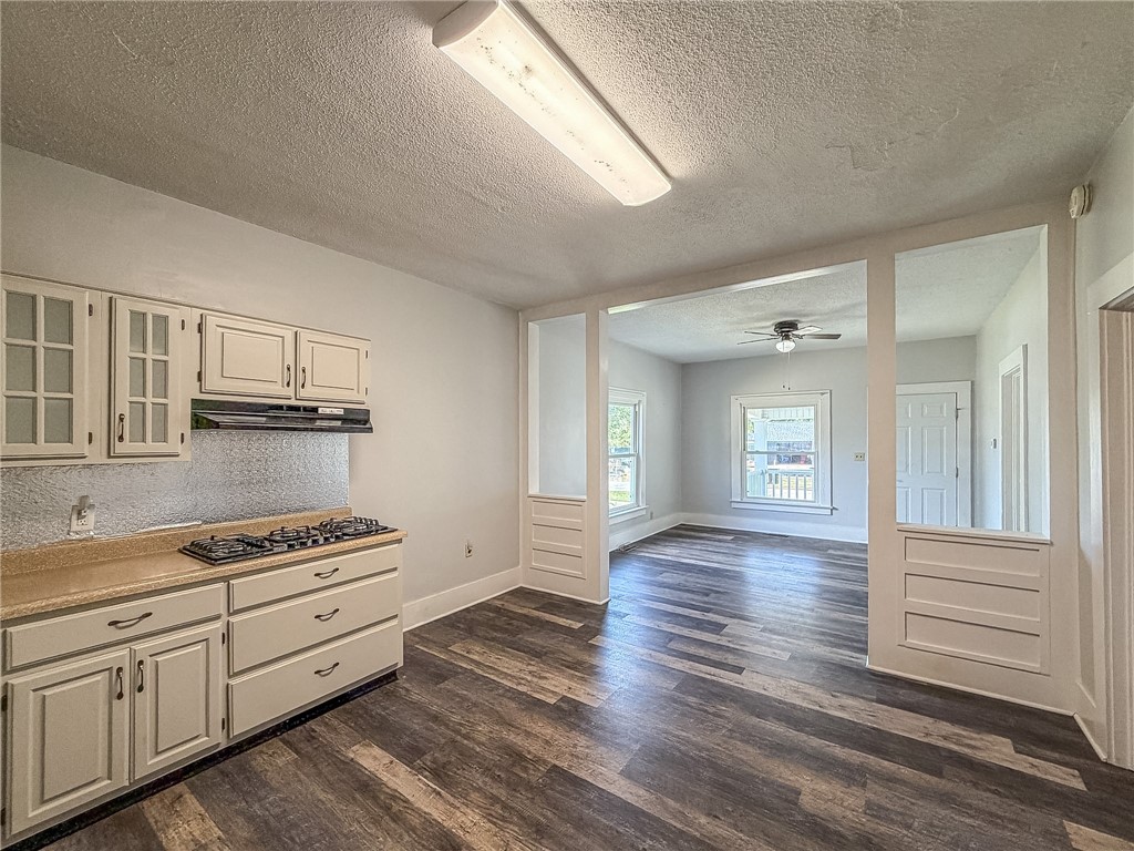 121 High Street Property Photo 17