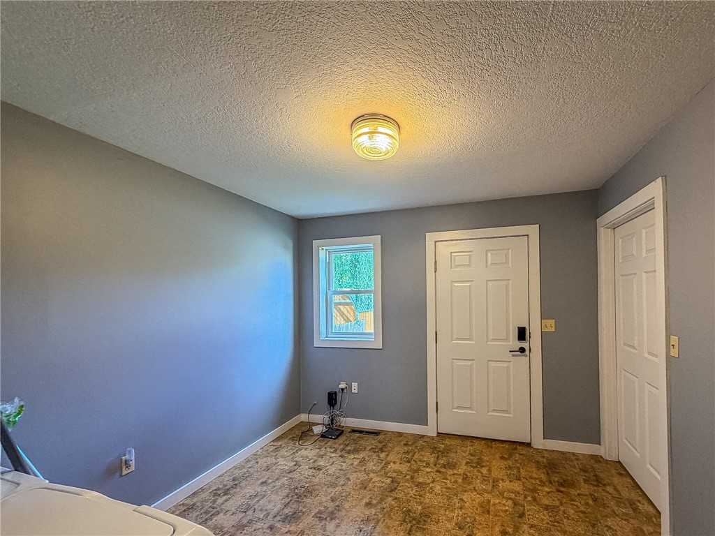 121 High Street Property Photo 22
