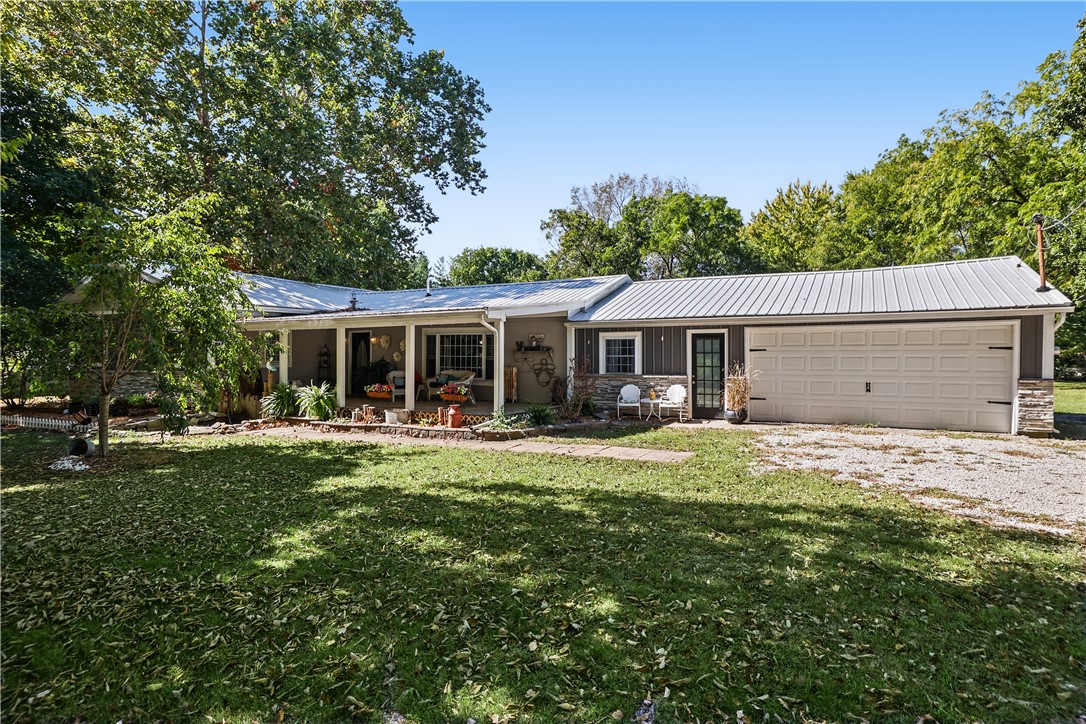 780 Cr 1150 E Property Photo 1