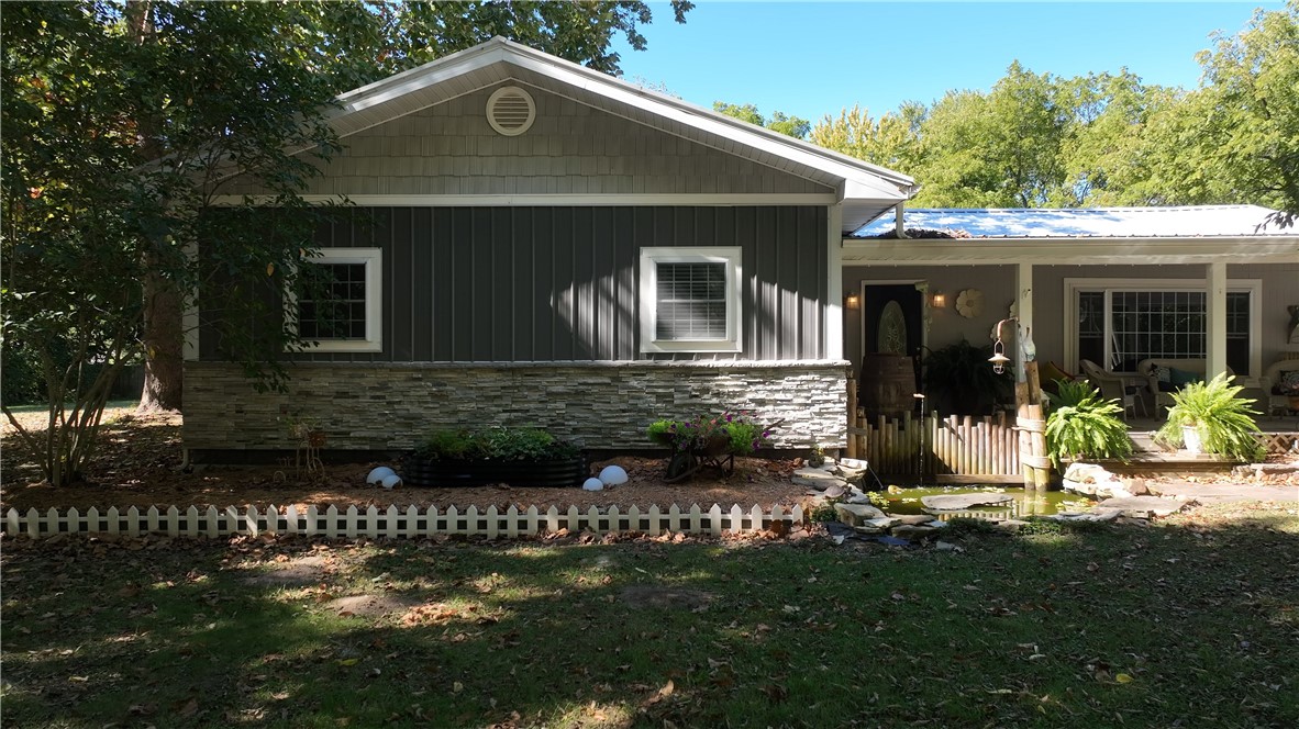 780 Cr 1150 E Property Photo 2