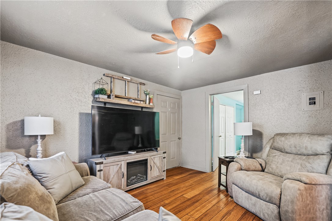 780 Cr 1150 E Property Photo 17