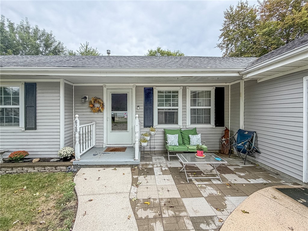 620 Walnut Street Property Photo 4