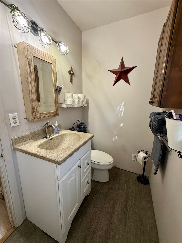 303 N Hopkins Street Property Photo 13
