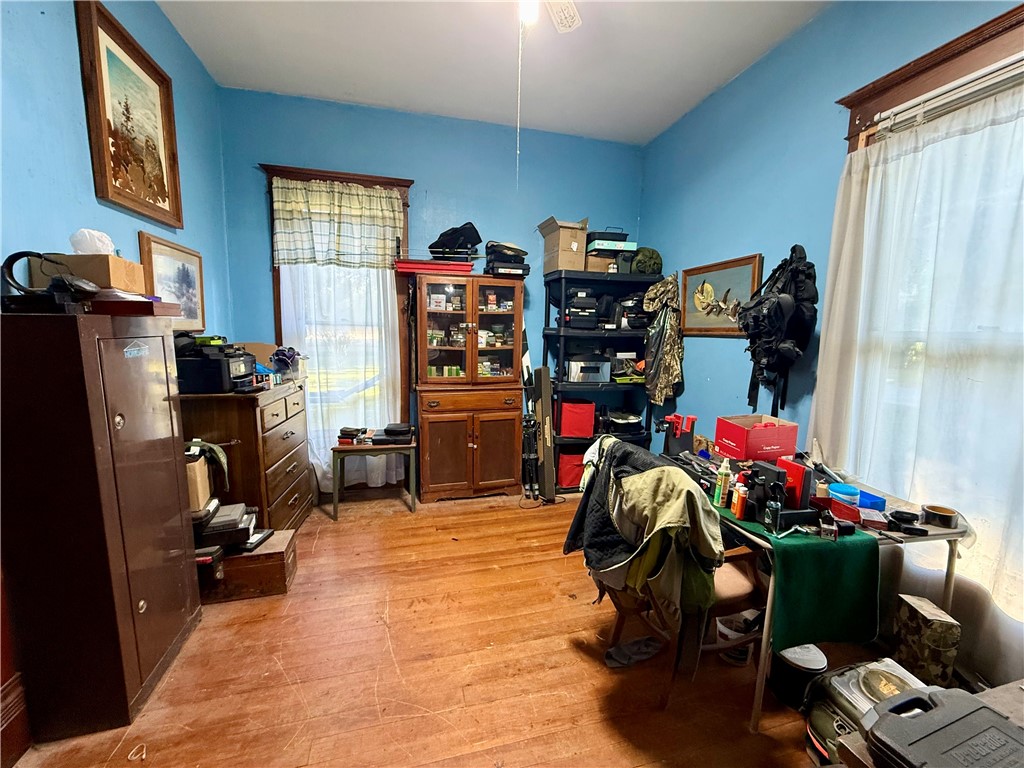 303 N Hopkins Street Property Photo 18