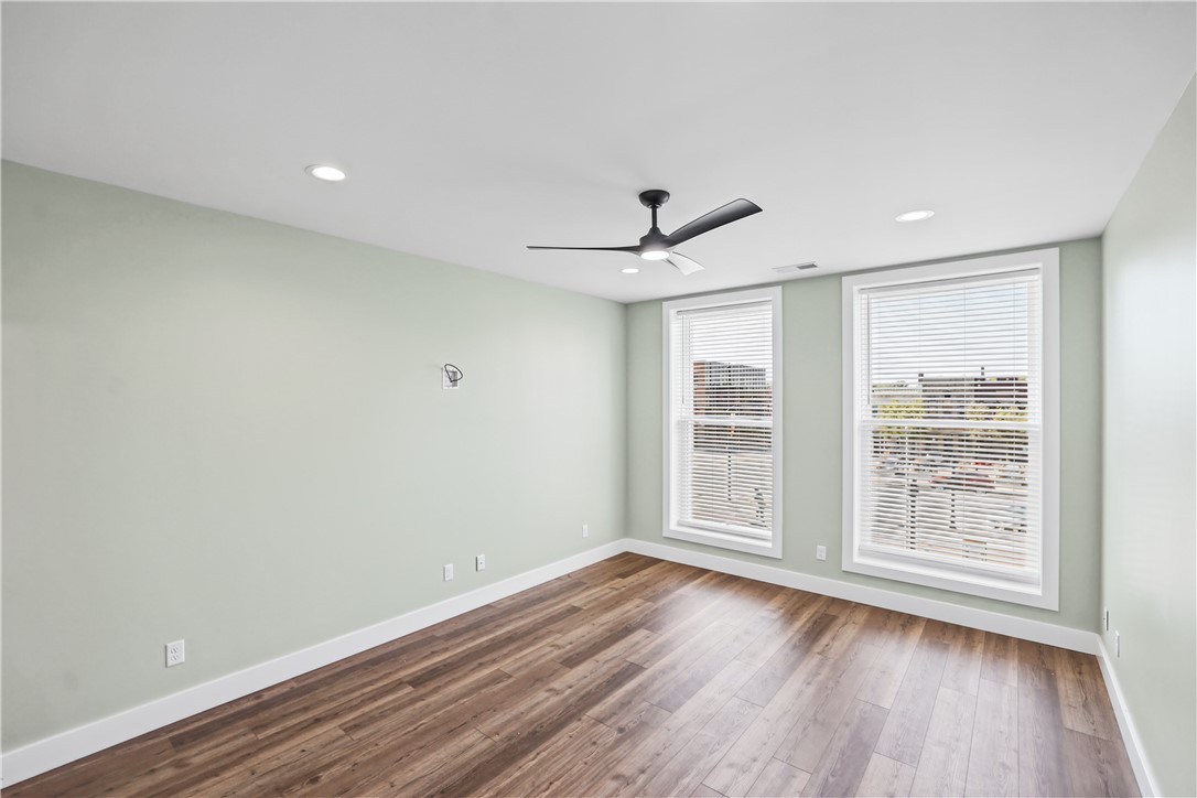 112 N Merchant Street 201 Property Photo 2