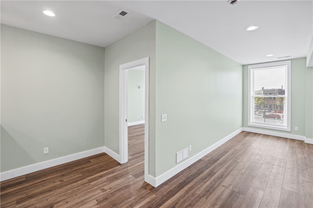 112 N Merchant Street 201 Property Photo 11