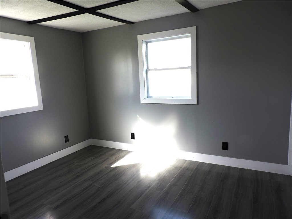 312 W 10th Street Property Photo 13