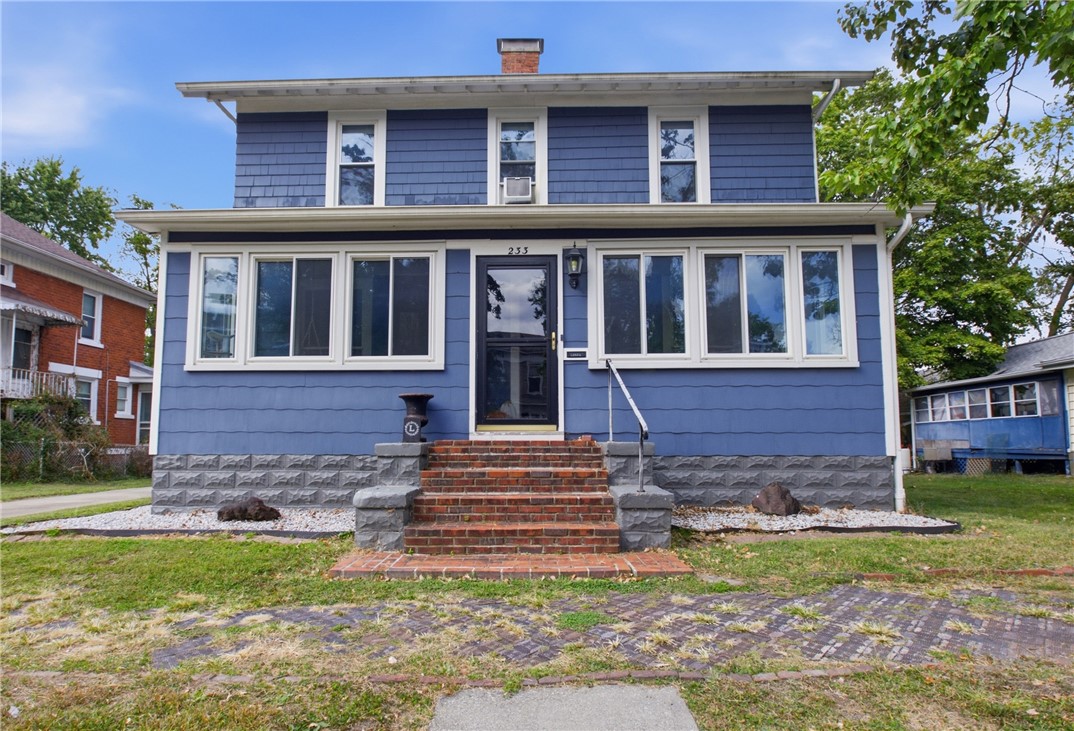 233 Jackson Avenue Property Photo 1