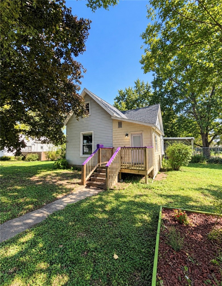 1127 N Griffin Street Property Photo 1