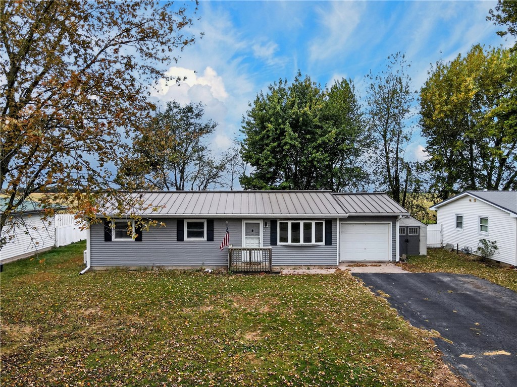 23 Apple Drive Property Photo 1