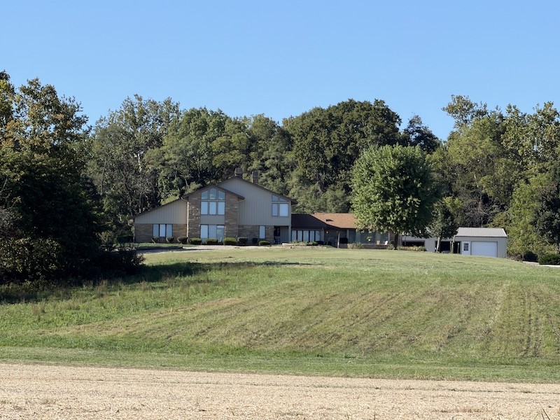 18105 Divider Road Property Photo 4