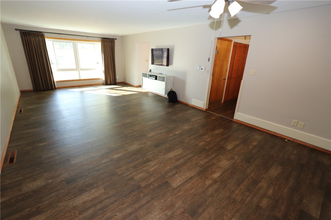 815 Long Street Property Photo 5