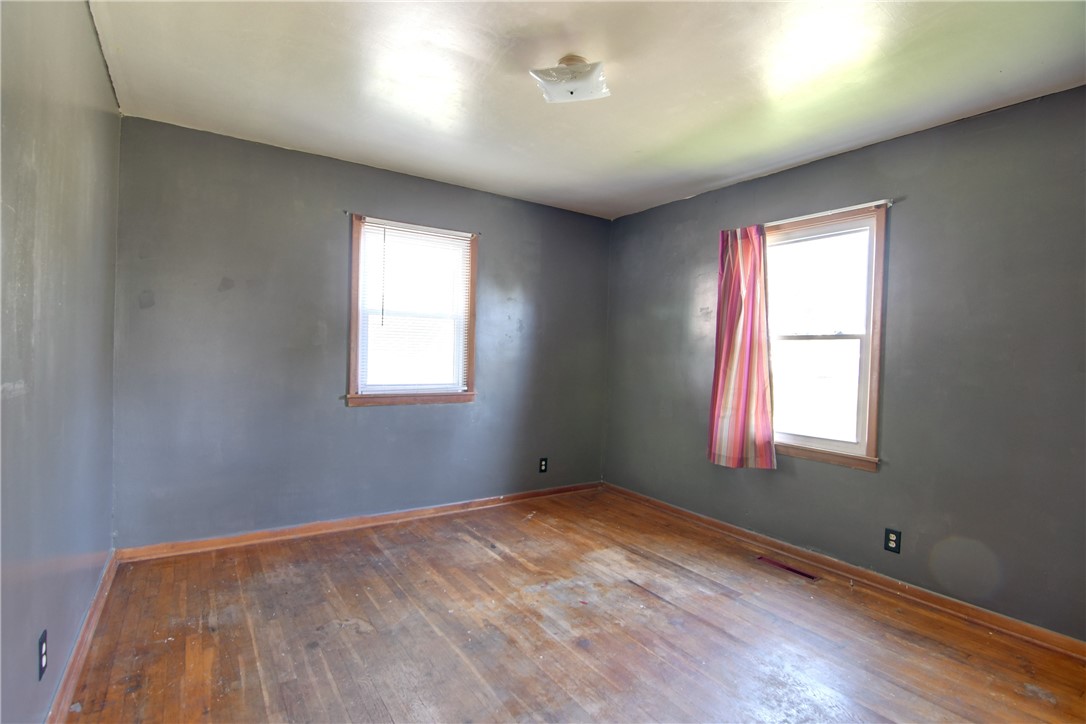 905 W Olive Street Property Photo 10