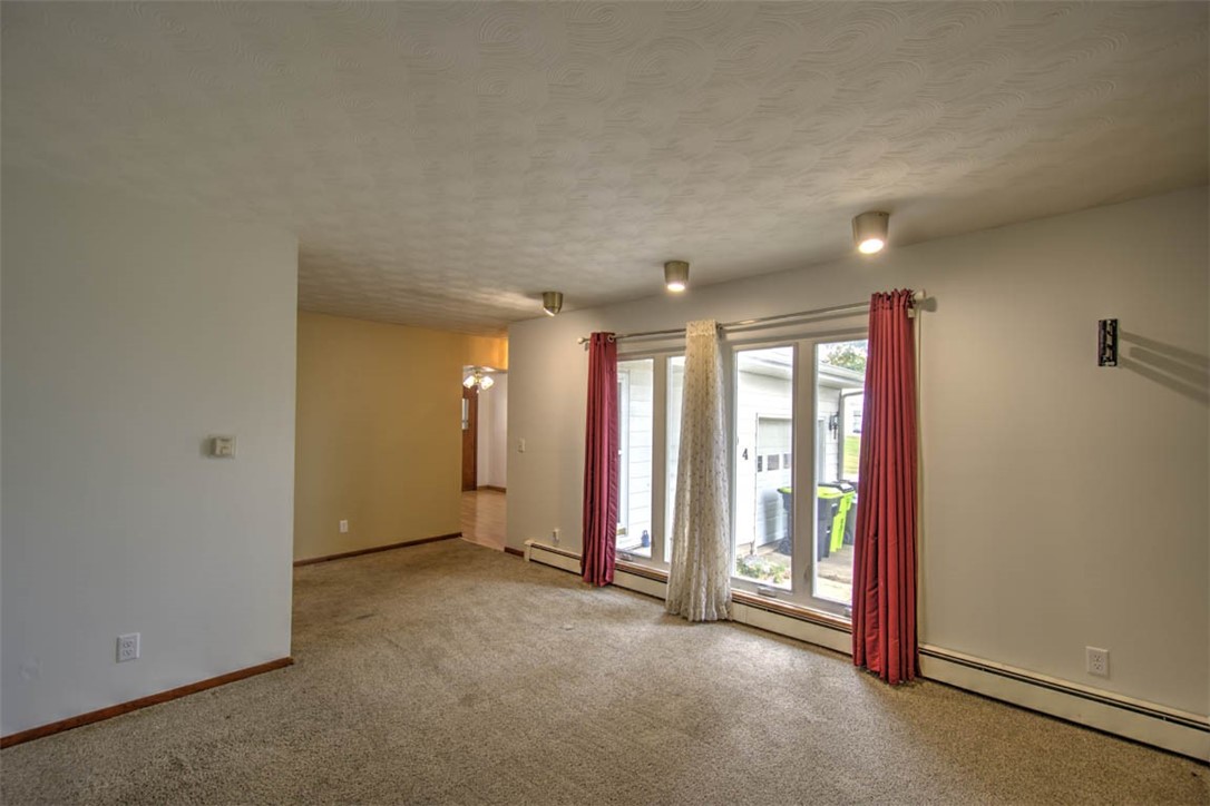 204 N Birch Street Property Photo 8