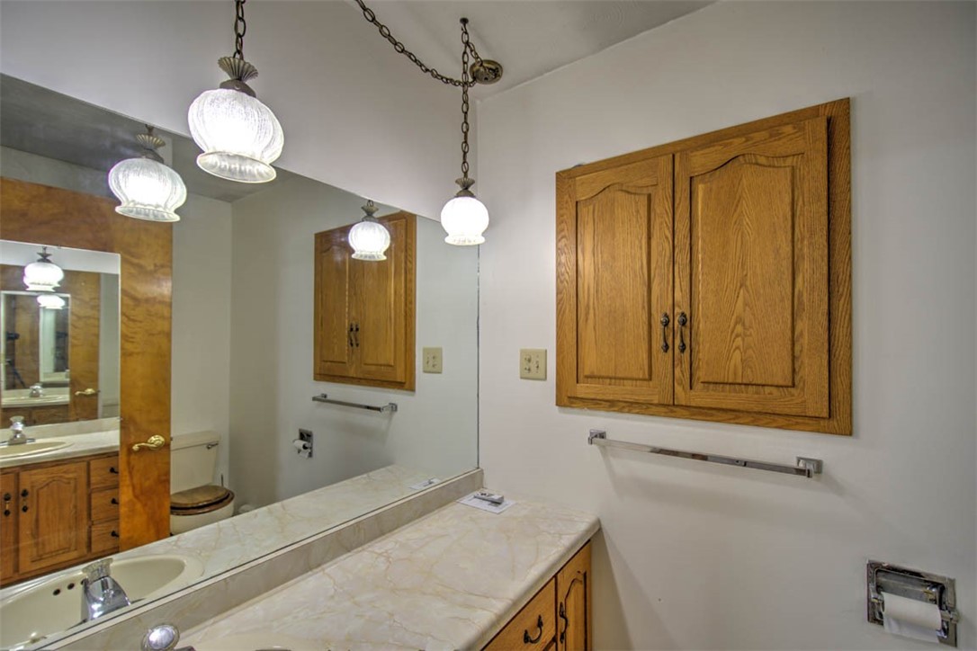 204 N Birch Street Property Photo 19