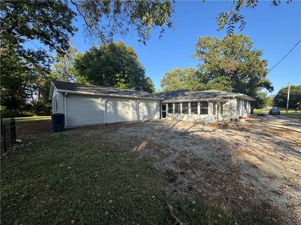 22527 N 1325th Street Property Photo 10