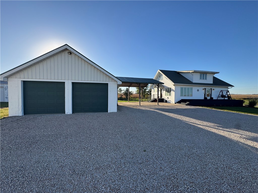 19284 E 2500th Road Property Photo 3