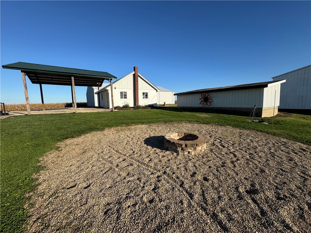 19284 E 2500th Road Property Photo 14