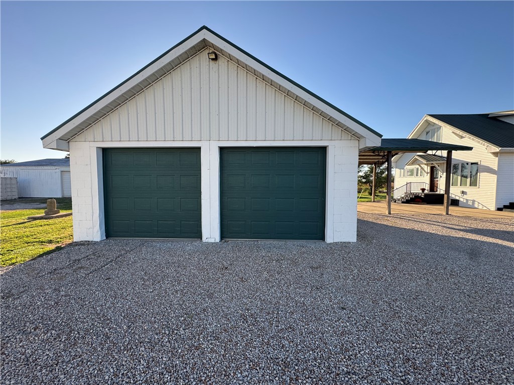 19284 E 2500th Road Property Photo 15