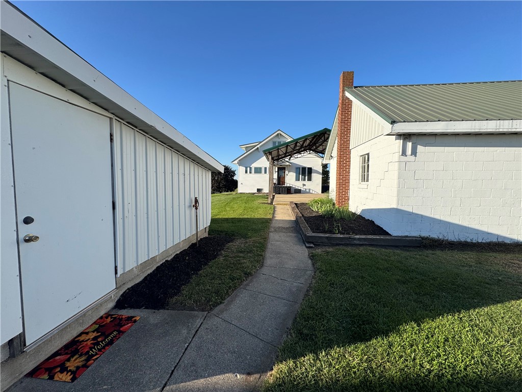 19284 E 2500th Road Property Photo 16