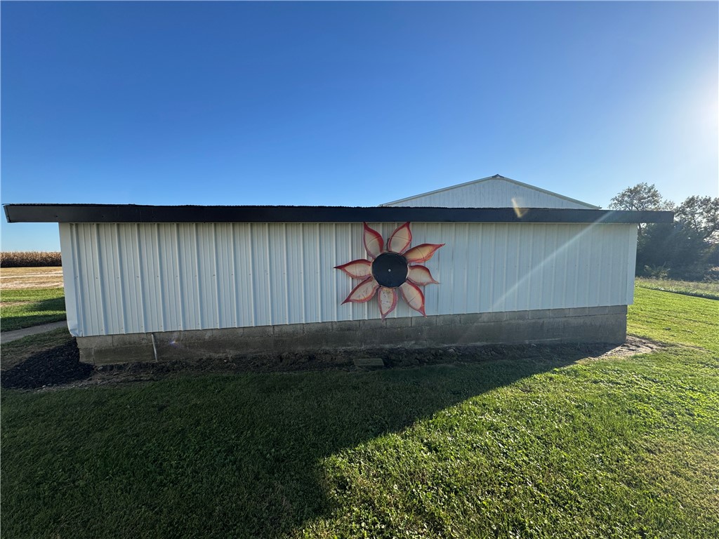 19284 E 2500th Road Property Photo 17