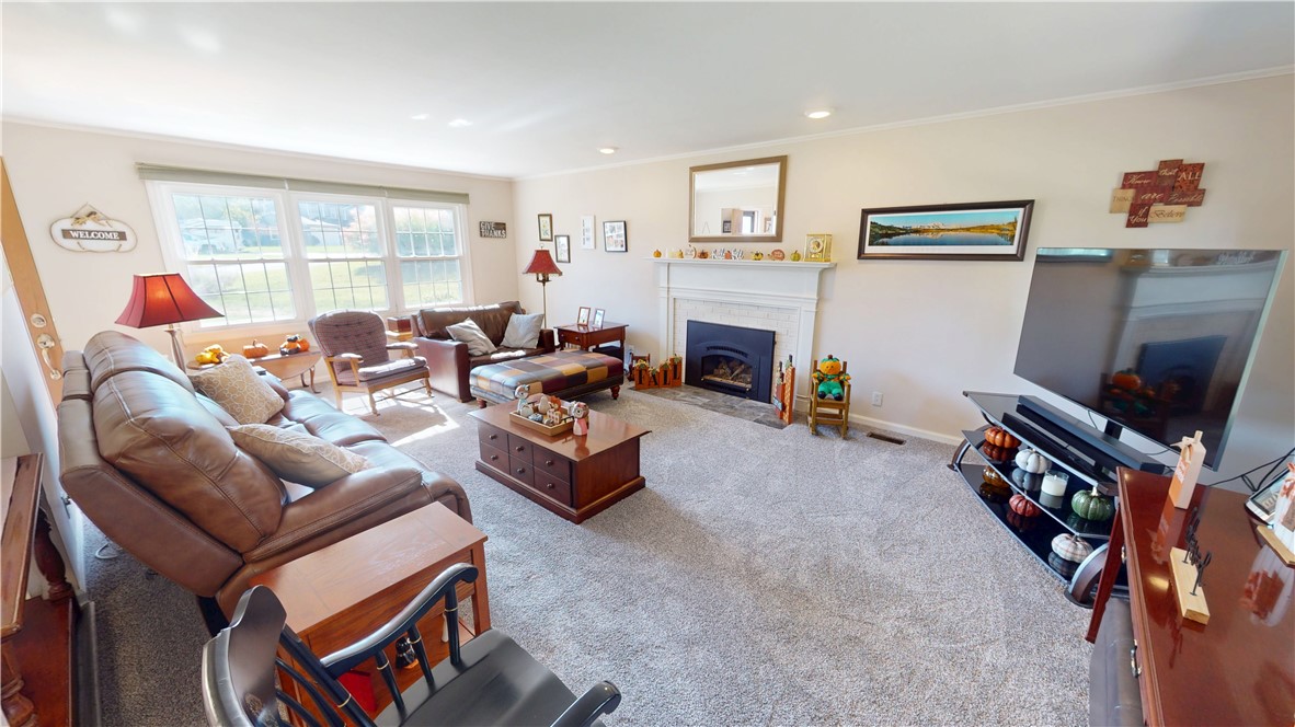 208 Denvale Drive Property Photo 8