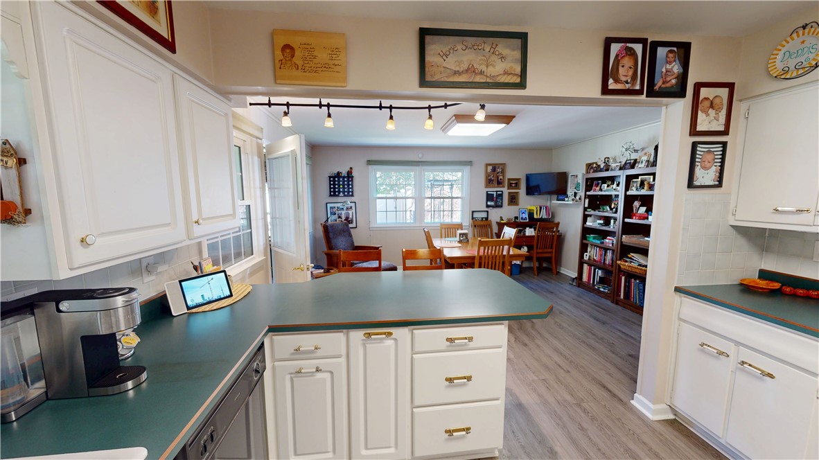 208 Denvale Drive Property Photo 13