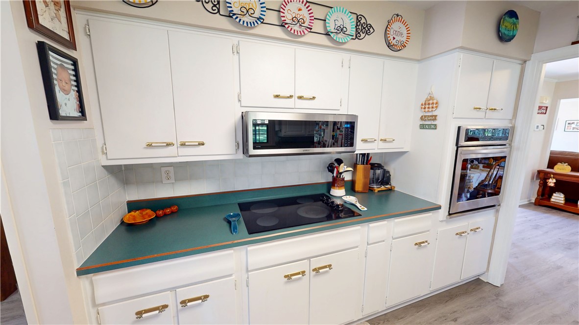 208 Denvale Drive Property Photo 15