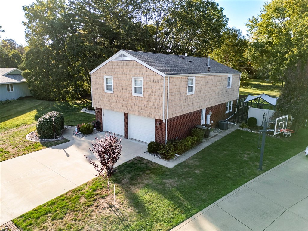 208 Denvale Drive Property Photo 33