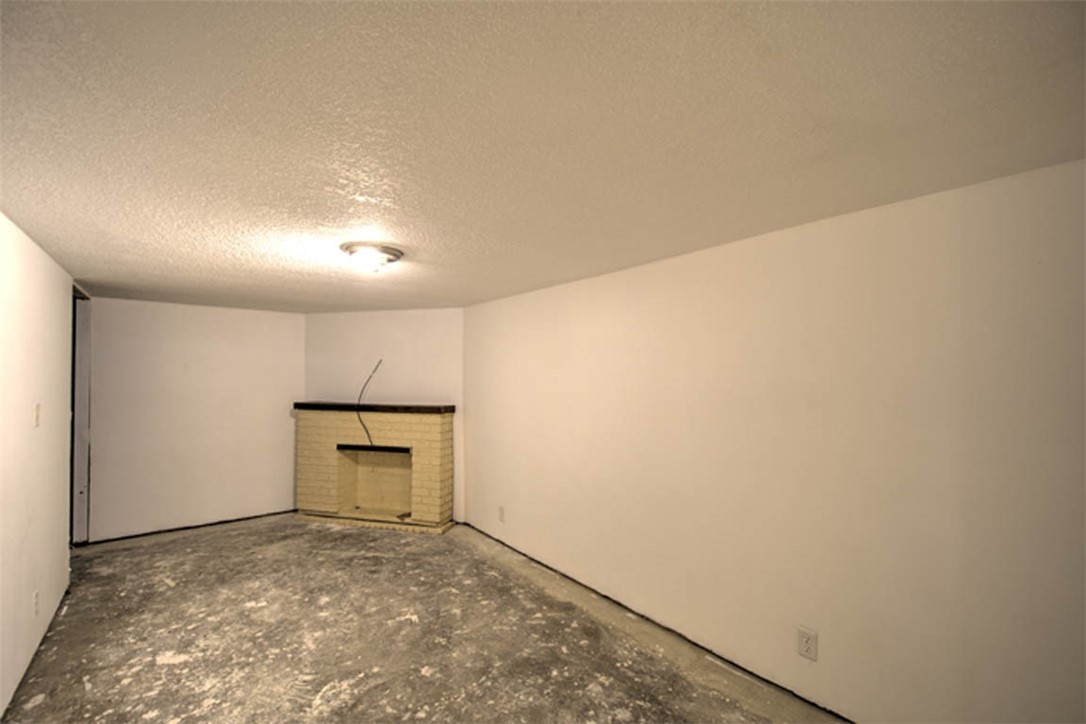 2222 Yorkshire Drive Property Photo 18