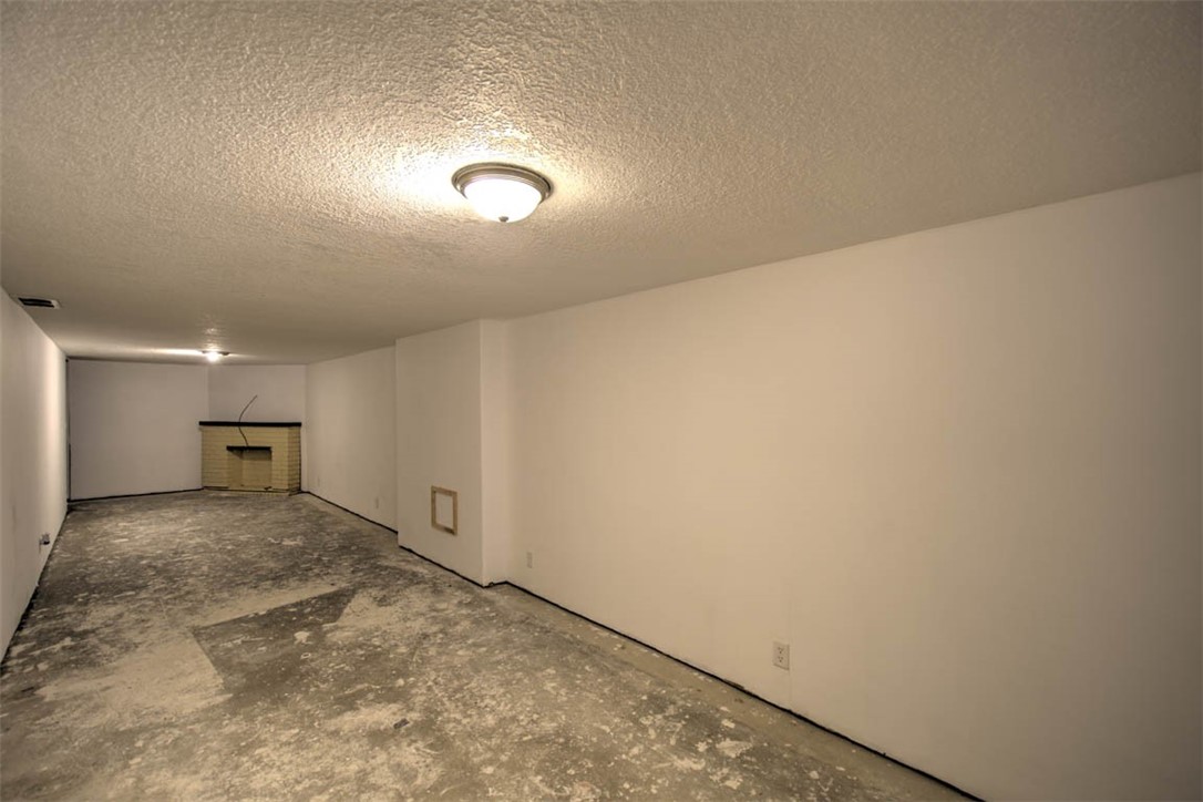 2222 Yorkshire Drive Property Photo 21