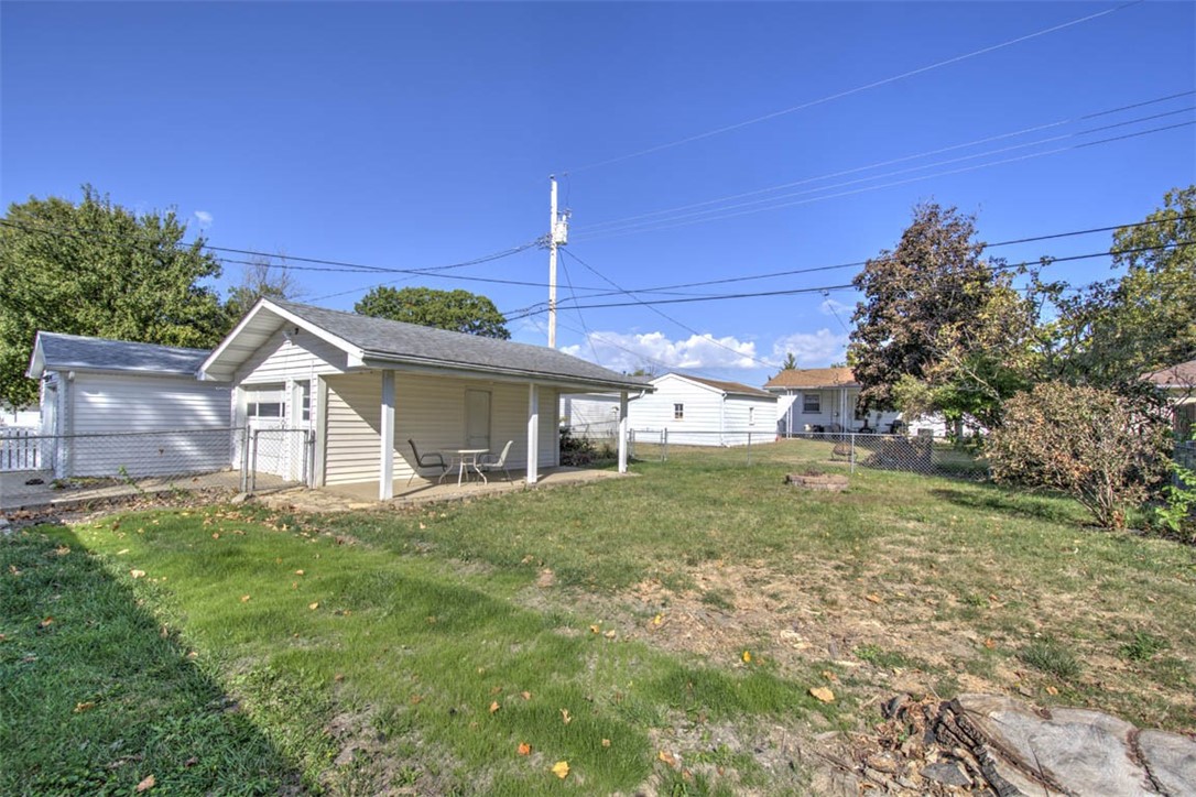 2222 Yorkshire Drive Property Photo 27