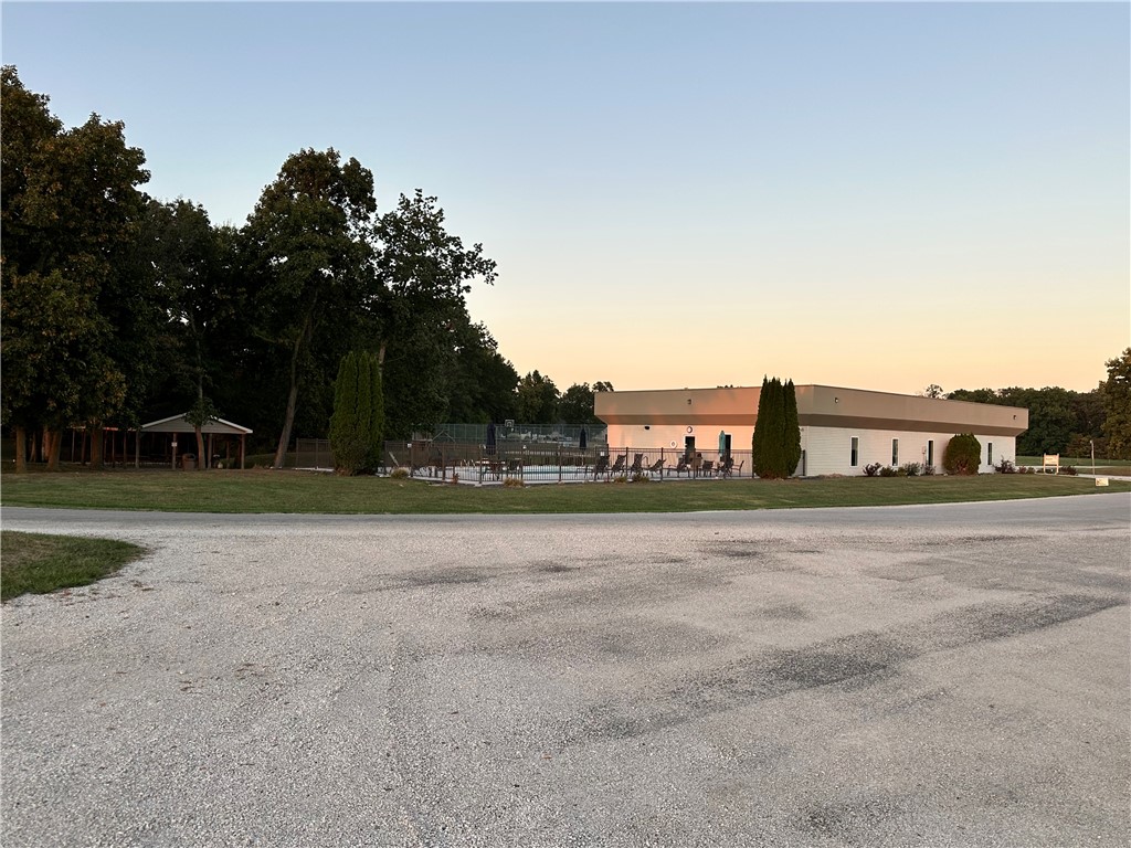 184 Beyers Lake Estate Property Photo 11