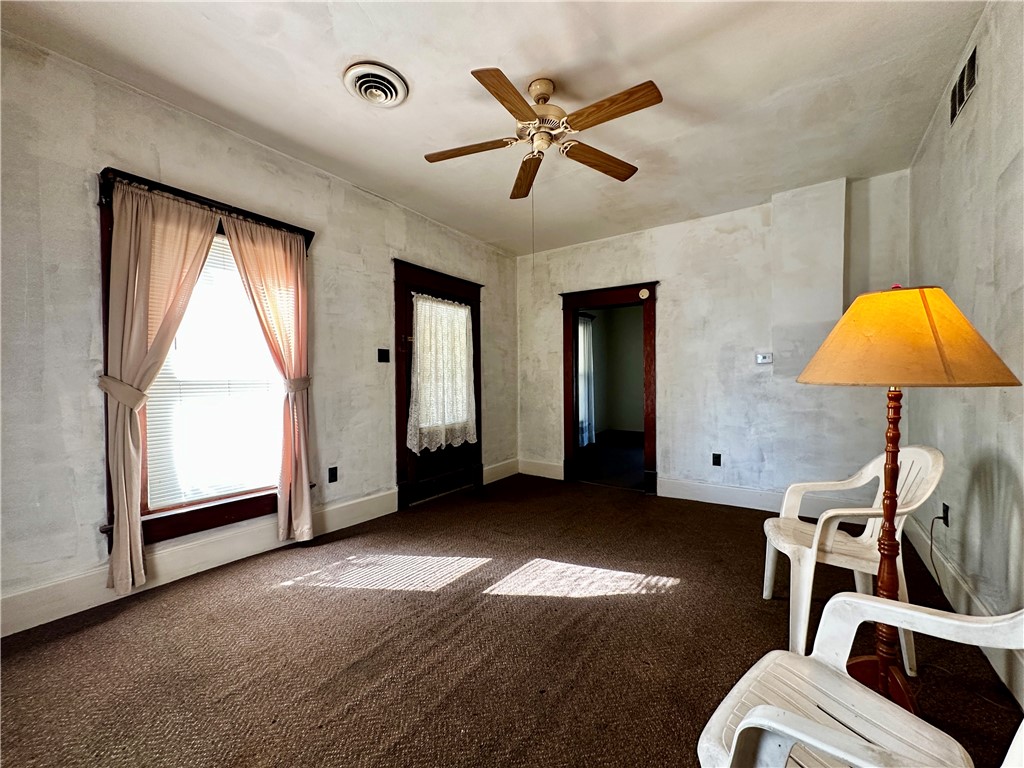 20015 Livingston Road Property Photo 8
