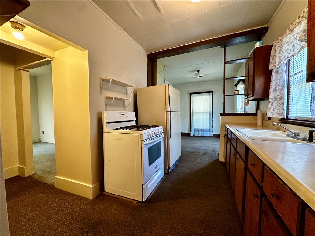 20015 Livingston Road Property Photo 12