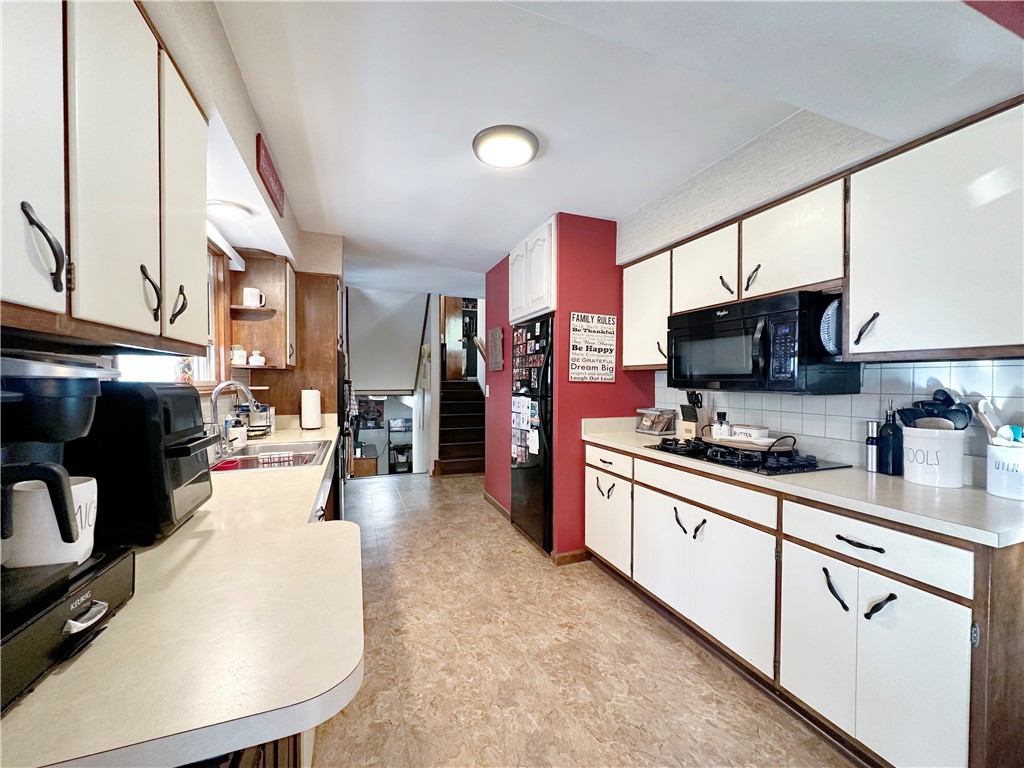 525 Cedar Lane Property Photo 8