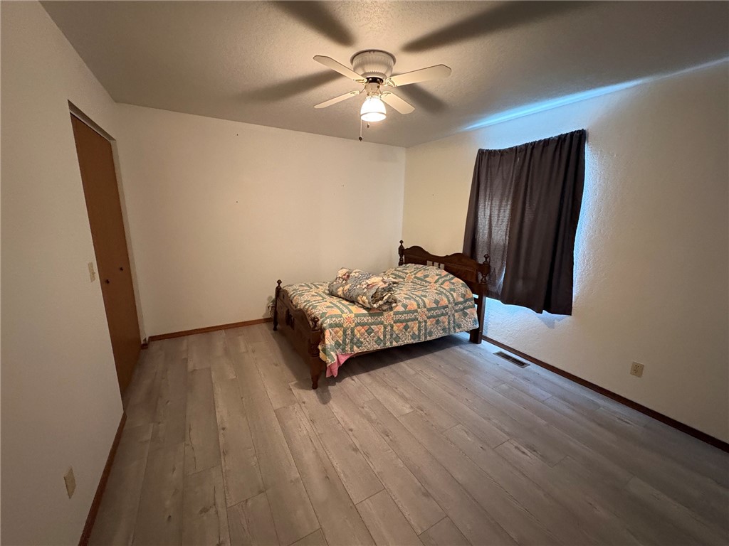 811 N Ash Street Property Photo 9