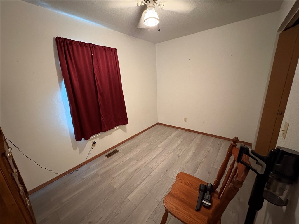 811 N Ash Street Property Photo 10