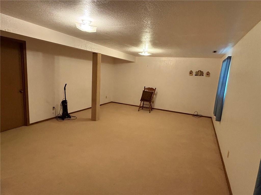 811 N Ash Street Property Photo 12