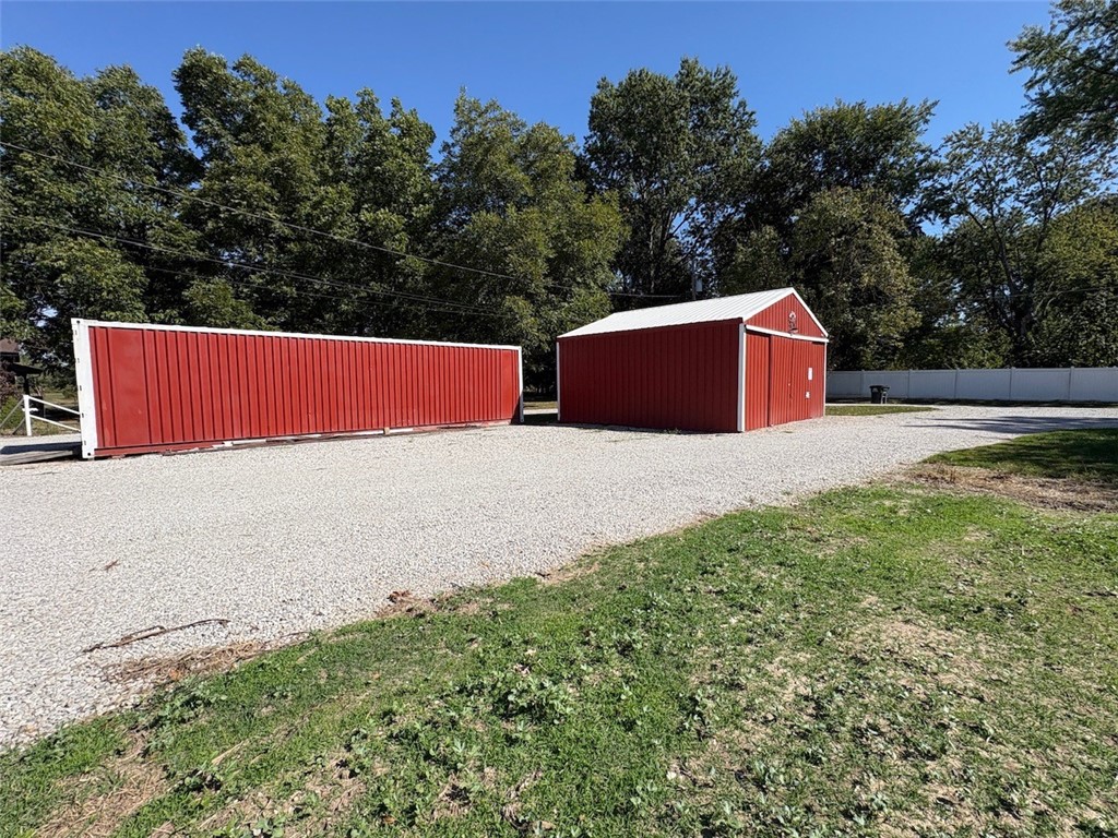 811 N Ash Street Property Photo 14