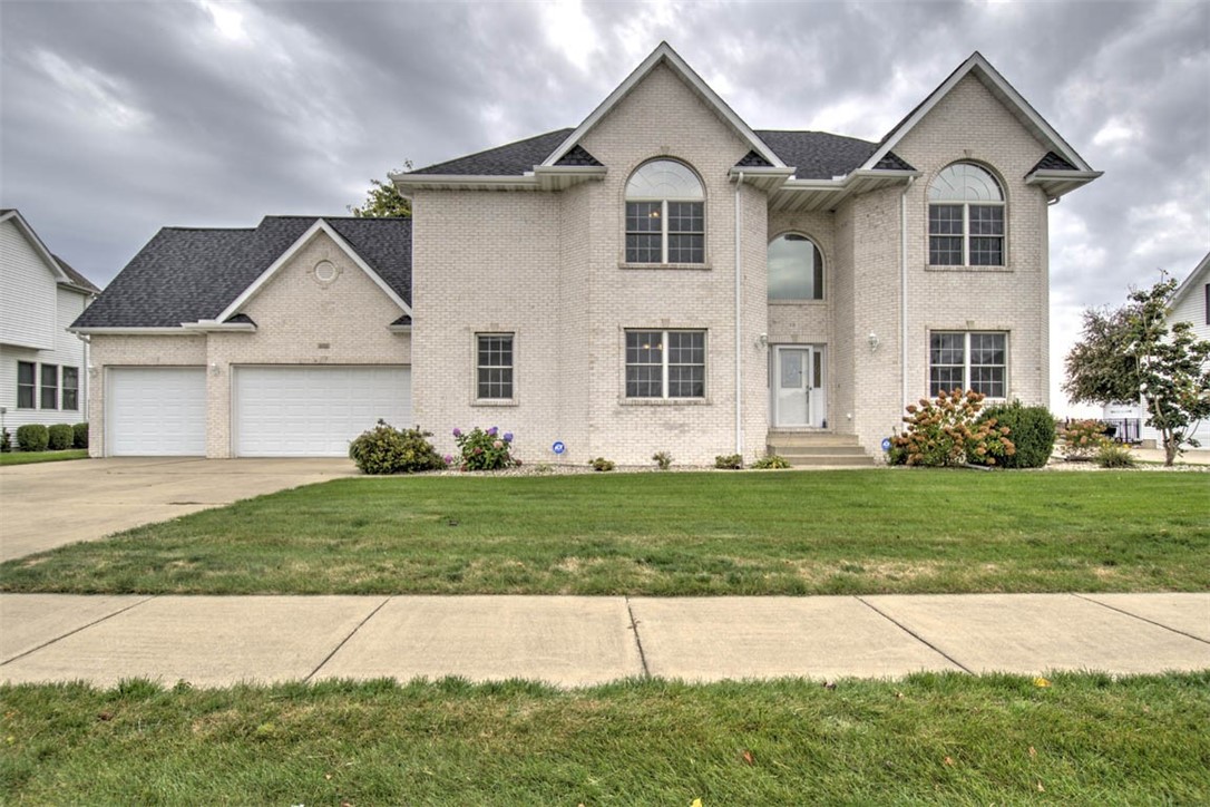 1133 Greenbrier Boulevard Property Photo 1