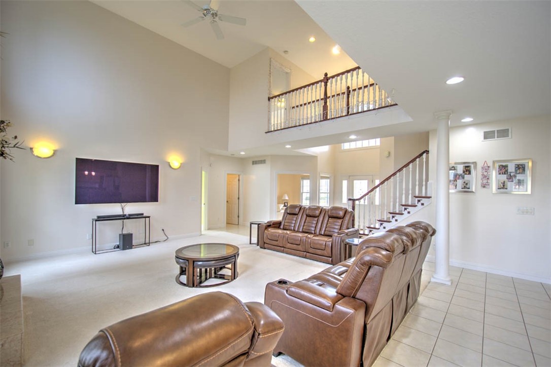 1133 Greenbrier Boulevard Property Photo 15