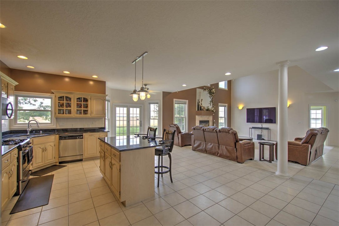 1133 Greenbrier Boulevard Property Photo 18