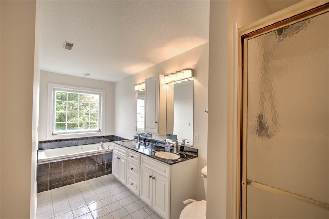 1133 Greenbrier Boulevard Property Photo 27