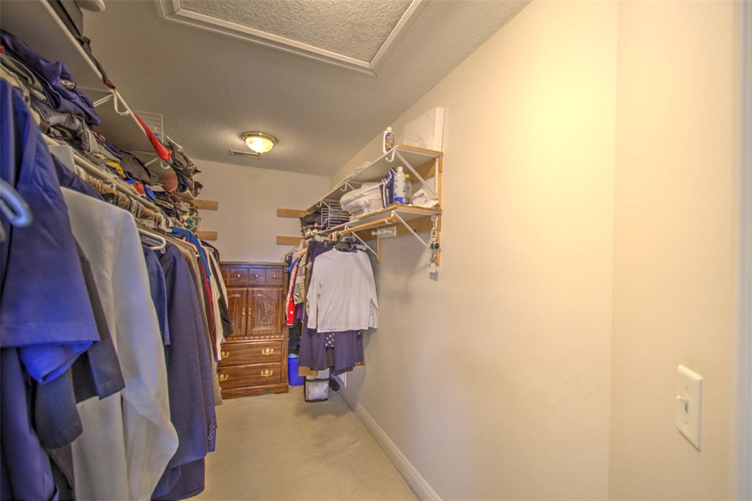 1133 Greenbrier Boulevard Property Photo 28
