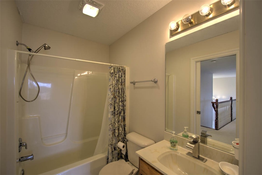 1133 Greenbrier Boulevard Property Photo 32