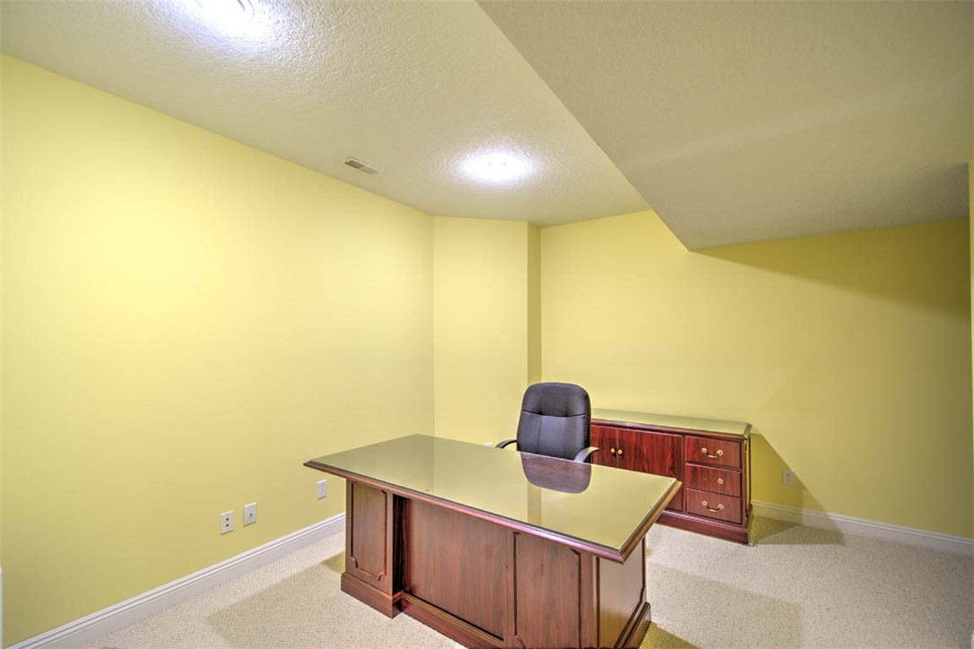 1133 Greenbrier Boulevard Property Photo 36